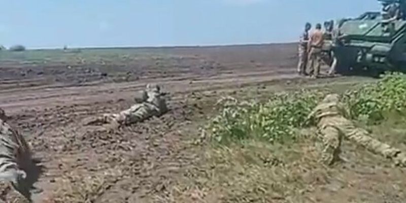 Желают оперативно захватить город: оккупанты массово атакуют в под Авдеевкой, какая сейчас обстановка