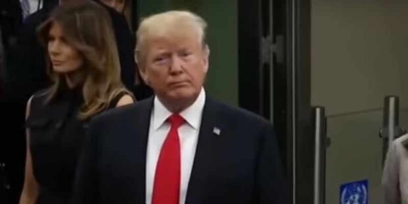 Справи зовсім погані: Трамп уже просить гроші, щоб сплатити свої борги