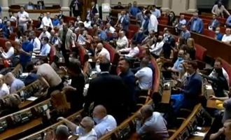 Отмена оплаты жилья депутатам из госбюджета: появилось требование украинцев