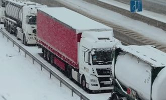 Румуни розблокували два КПП на кордоні з Україною: що відомо