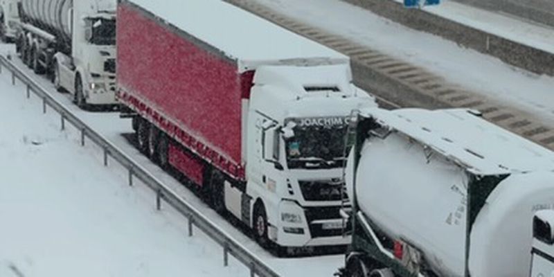 Румуни розблокували два КПП на кордоні з Україною: що відомо