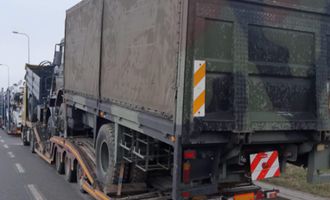 Они не проливают кровь: польские забастовщики заблокировали на границе военный груз для Украины