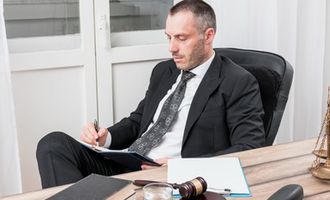Прокуроров заставят извиняться: в Раде зарегистрировали необычный законопроект
